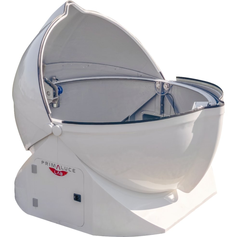 OUTPOST 3M - Computerized clamshell...